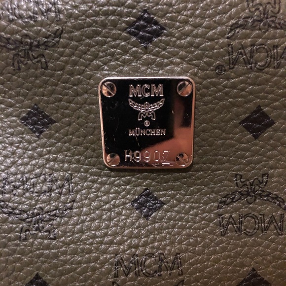 MCM backpack size medium in green rosin - Picture 2 of 3